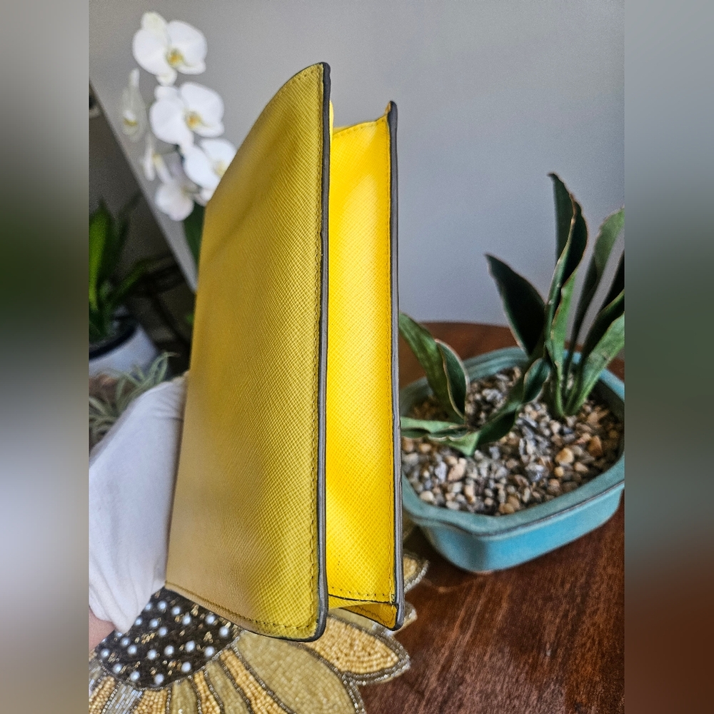 Authentic Prada Saffiano Leather yellow clutch/ shoulder bag - Picture 6 of 12